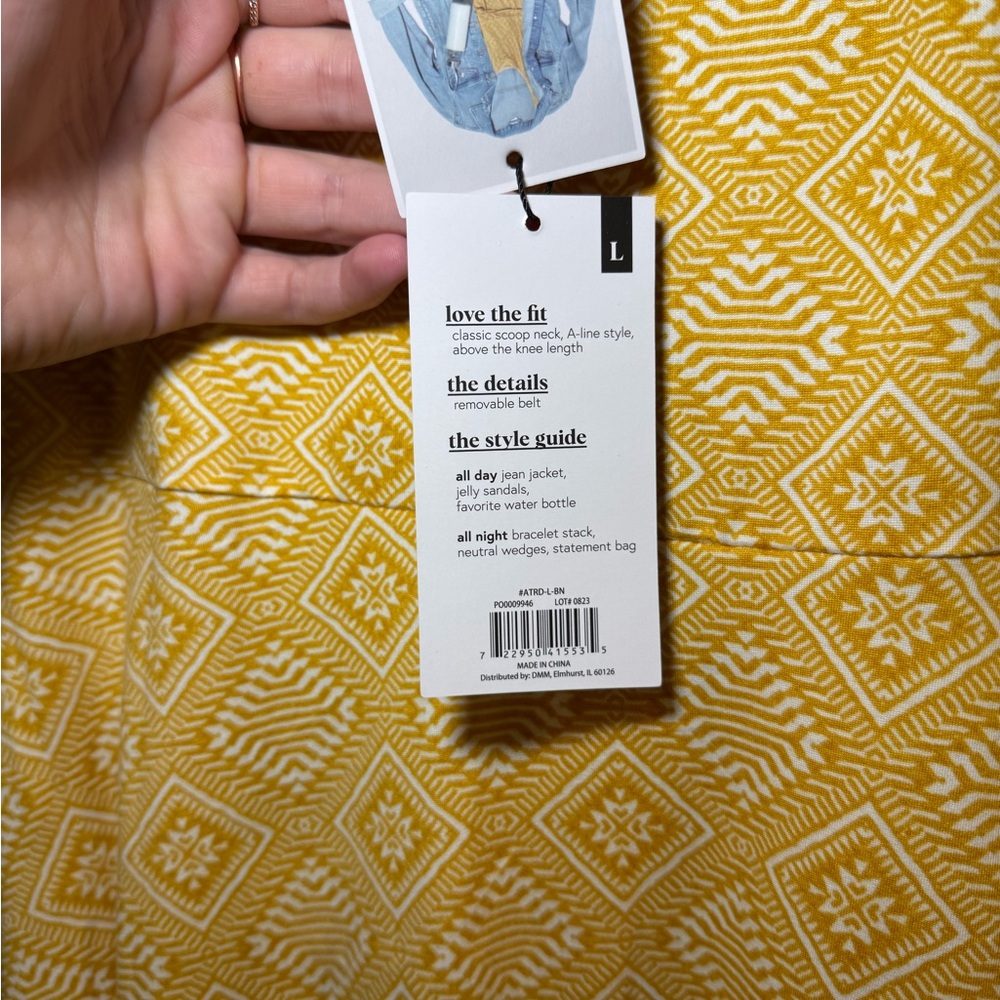 Yellow Geometric Pattern Dress - Picture 5 of 6